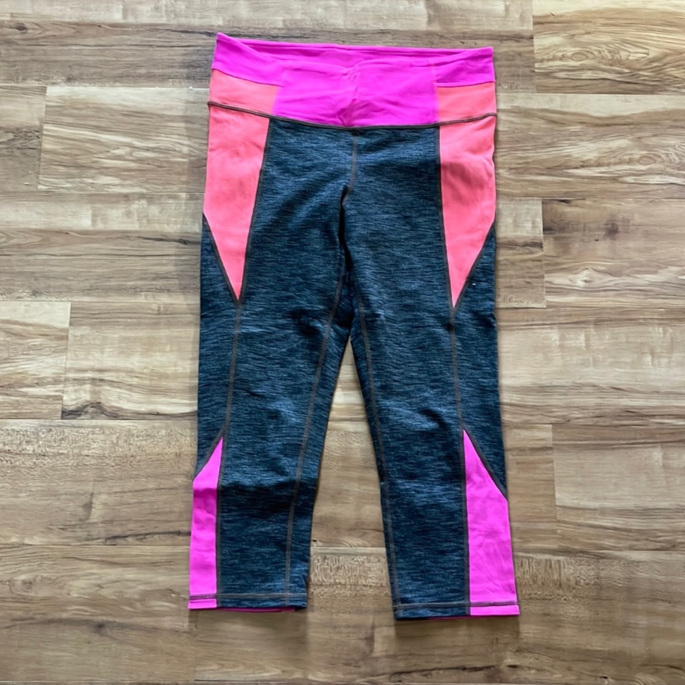 Athleta leggings size medium.